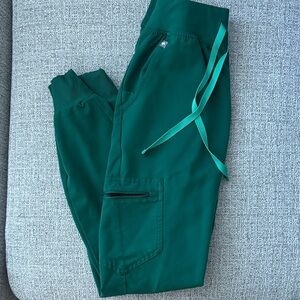 Hunter green figs joggers